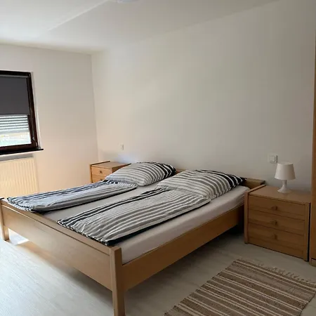 Adiferienwohnung1 Apartamento Gerolstein