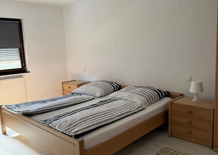 Adiferienwohnung1 Apartamento Gerolstein